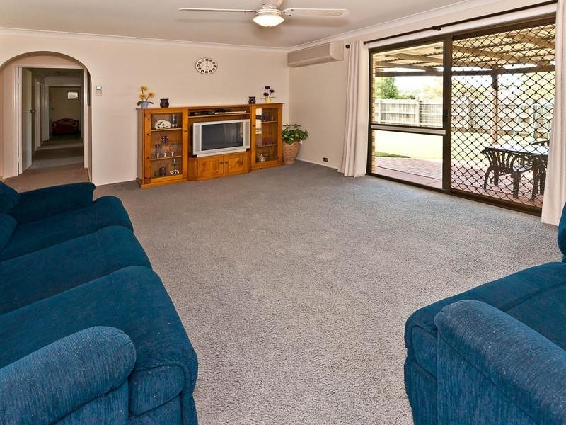 9 Jason Street, Wilsonton QLD 4350