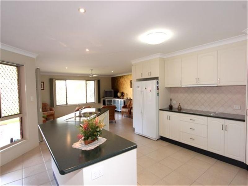 62 Barlow Street, Wilsonton QLD 4350