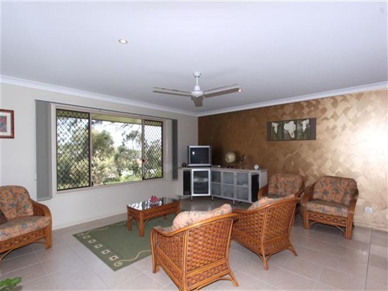 62 Barlow Street, Wilsonton QLD 4350