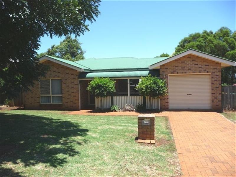 14 Ware Court, Darling Heights QLD 4350