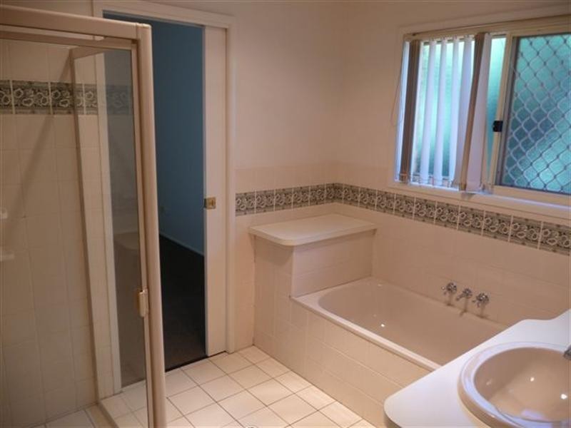 14 Ware Court, Darling Heights QLD 4350