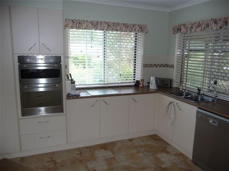 16 Trevean Drive, Kleinton QLD 4352