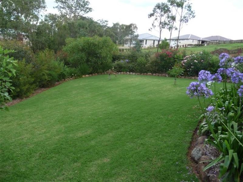 16 Trevean Drive, Kleinton QLD 4352