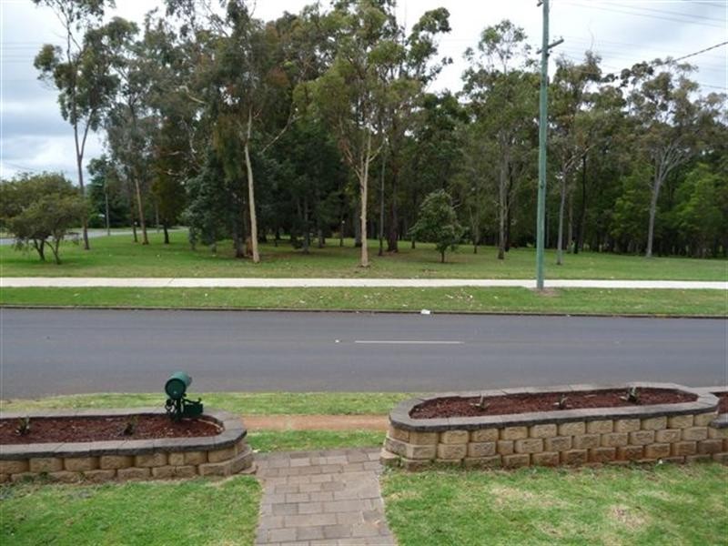 315 Tor Street, Wilsonton QLD 4350