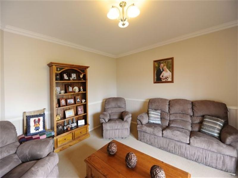 50 Belclaire Drive, Westbrook QLD 4350