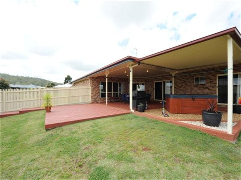 50 Belclaire Drive, Westbrook QLD 4350