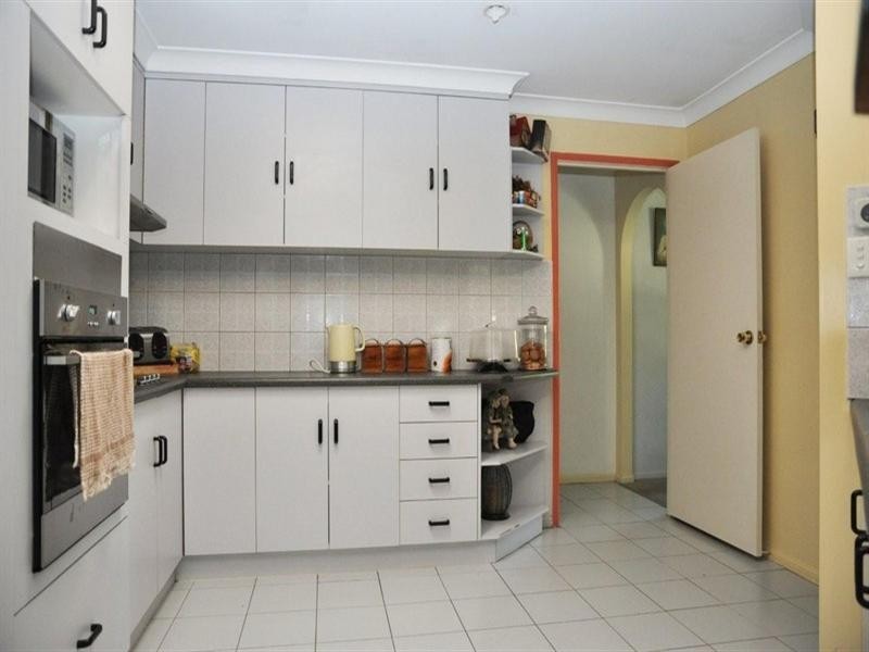 2 Joalcon Court, Westbrook QLD 4350