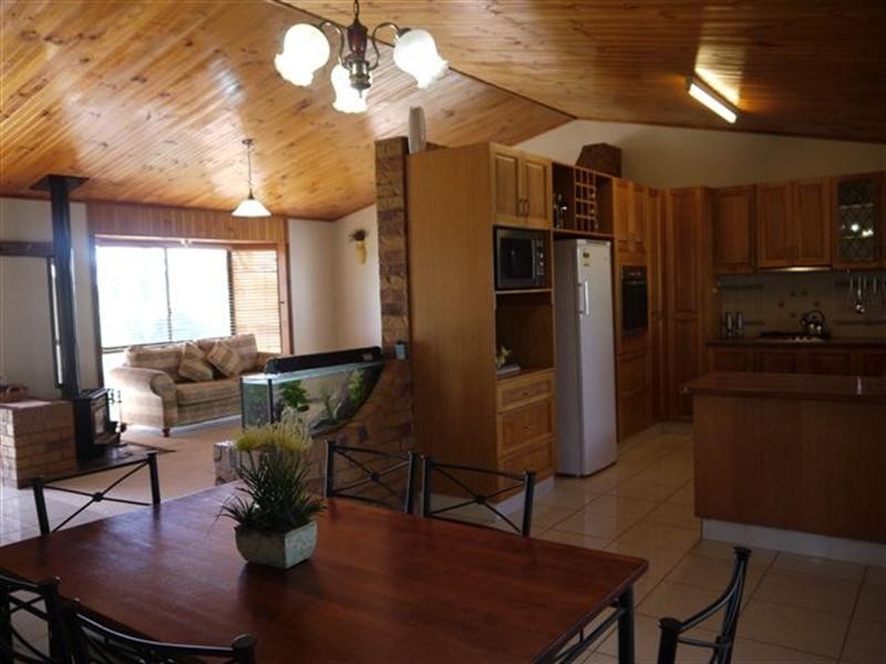 11 Perrin Road, Cambooya QLD 4358