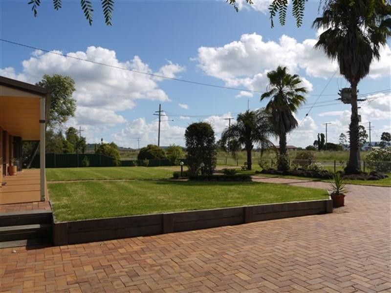 11 Perrin Road, Cambooya QLD 4358