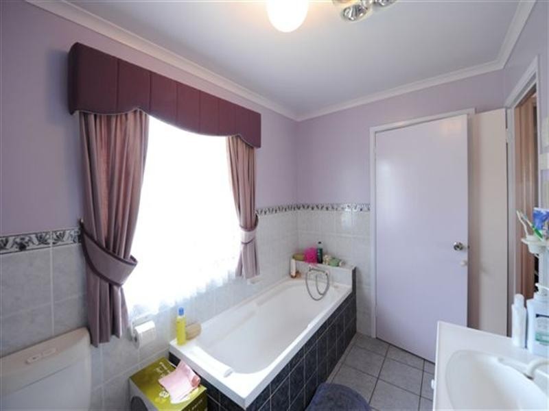 46 Tomkinson Street, Wilsonton QLD 4350
