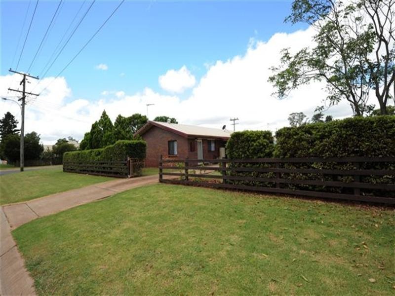 46 Tomkinson Street, Wilsonton QLD 4350