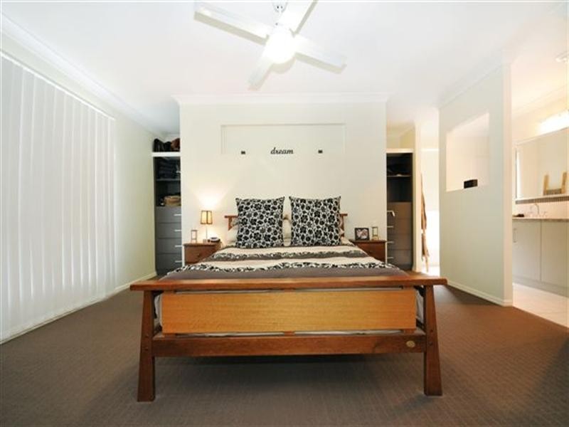 7 Campbell Drive, Highfields QLD 4352