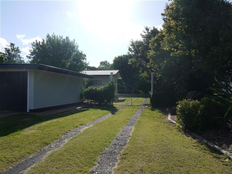 11 Murray Street, Pittsworth QLD 4356