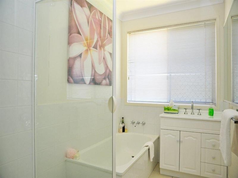 21 Catalina Drive, Wilsonton QLD 4350