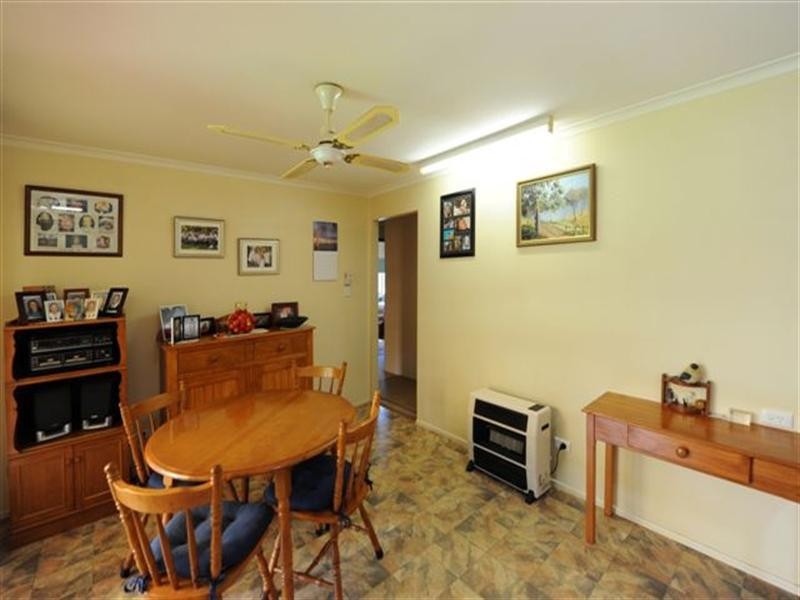 12 Banksia Street, Newtown QLD 4350