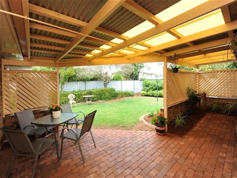 12 Banksia Street, Newtown QLD 4350