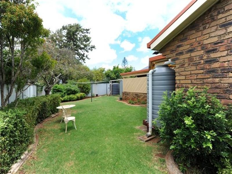 12 Banksia Street, Newtown QLD 4350