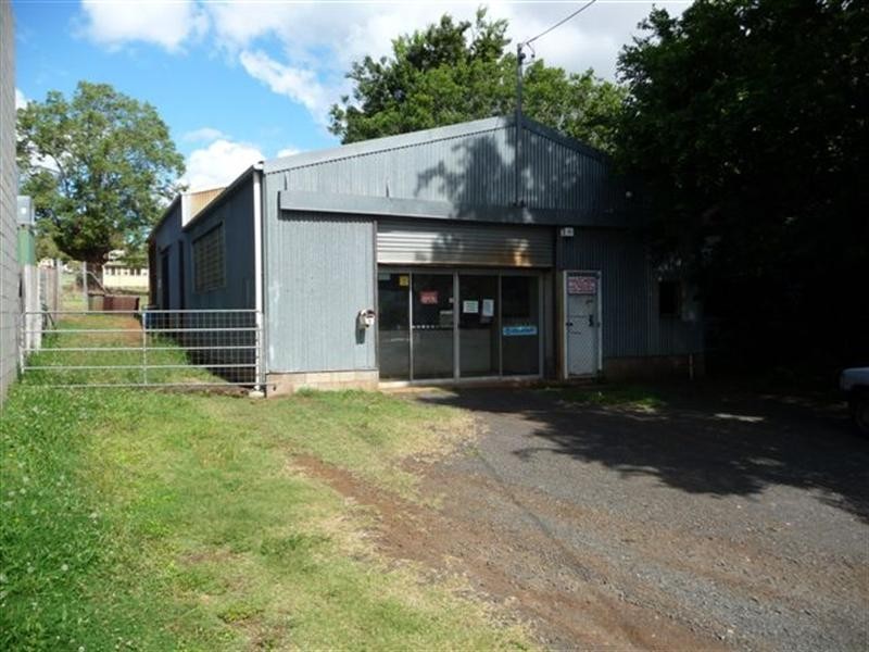 8 Aspect Street, North Toowoomba QLD 4350