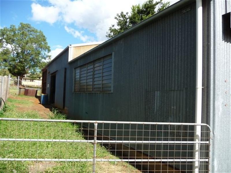 8 Aspect Street, North Toowoomba QLD 4350