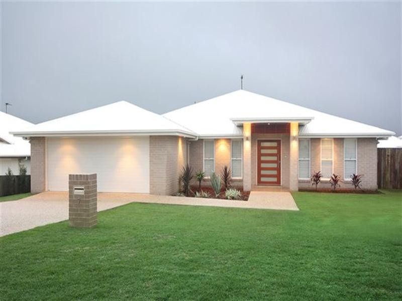 7 Saba Court, Middle Ridge QLD 4350