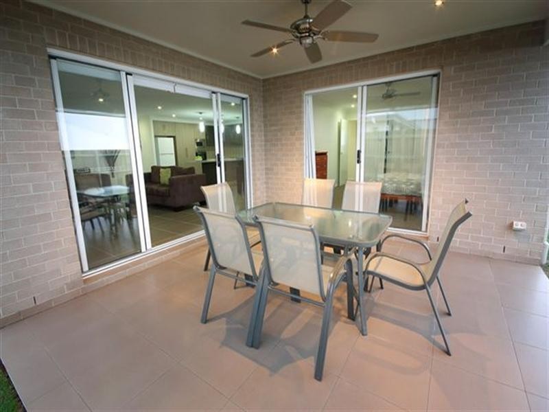 7 Saba Court, Middle Ridge QLD 4350