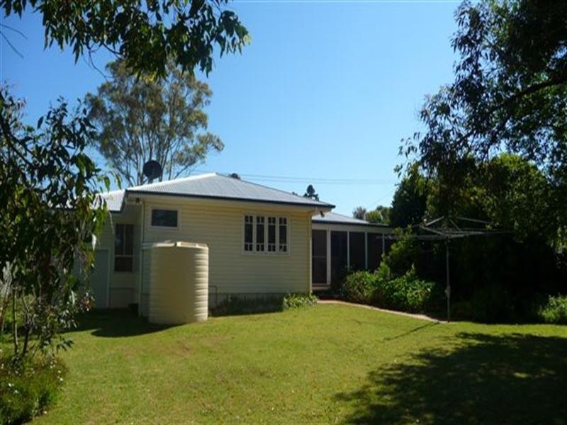 24 Mina Street, Rangeville QLD 4350