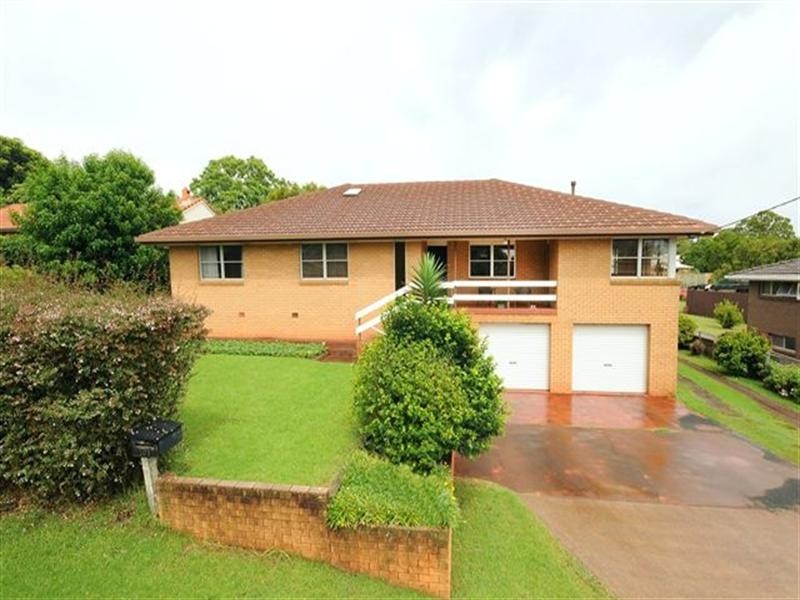 101 Ramsay Street, Centenary Heights QLD 4350