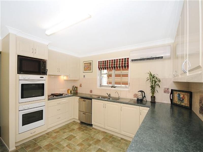 101 Ramsay Street, Centenary Heights QLD 4350