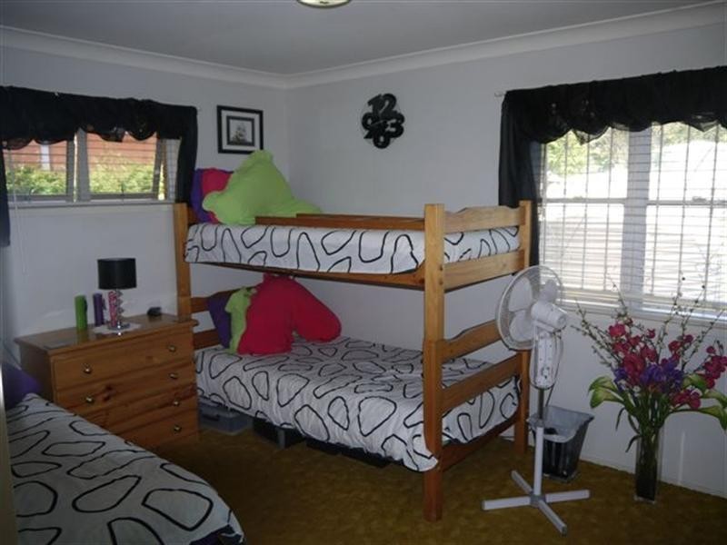 101 Ramsay Street, Centenary Heights QLD 4350