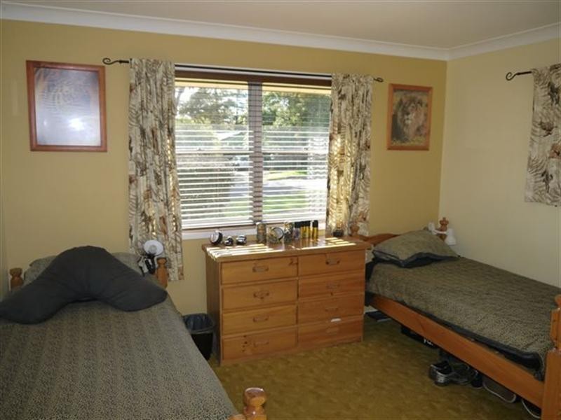 101 Ramsay Street, Centenary Heights QLD 4350