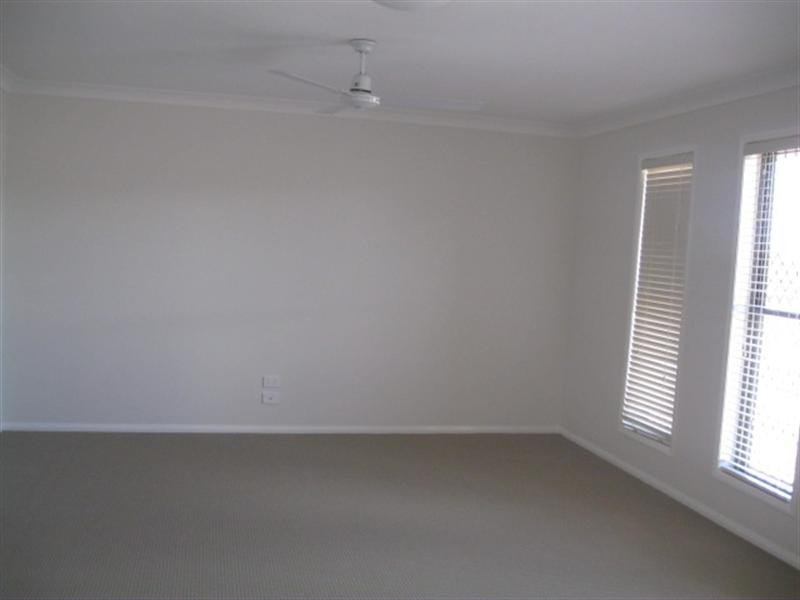 13 Plover Court, Highfields QLD 4352