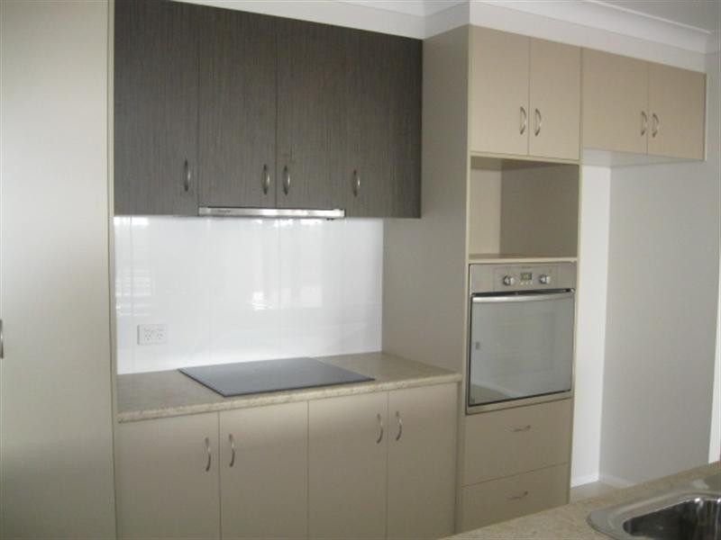 13 Plover Court, Highfields QLD 4352