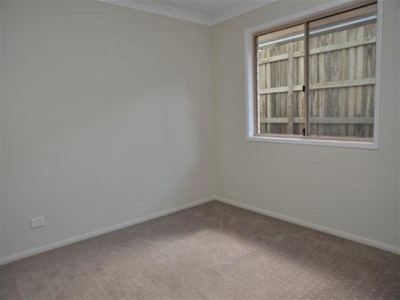 2/13 Highcourt Drive, Wilsonton Heights QLD 4350