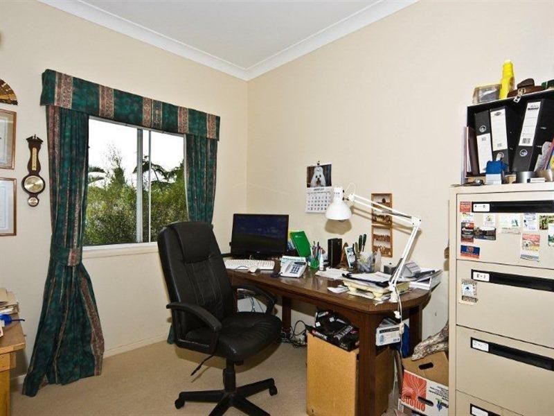 31 Harvey Street, Mount Lofty QLD 4350
