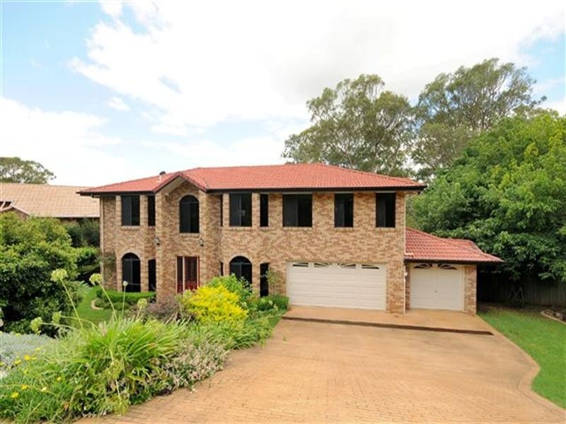 18 Robertson Crescent, Prince Henry Heights QLD 4350