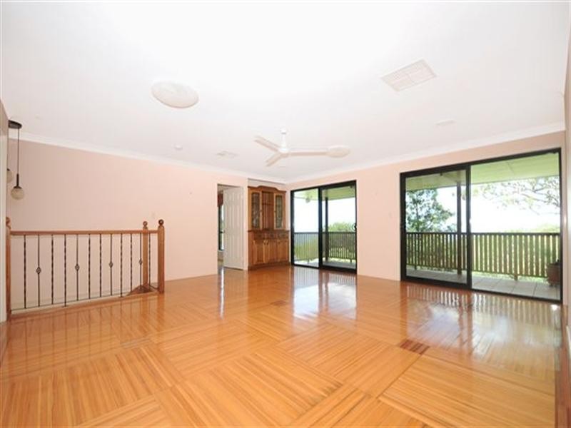 18 Robertson Crescent, Prince Henry Heights QLD 4350