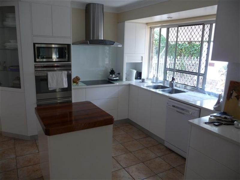 7 Robertson Crescent, Prince Henry Heights QLD 4350