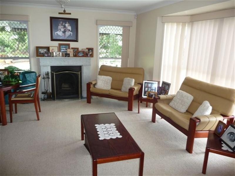 7 Robertson Crescent, Prince Henry Heights QLD 4350