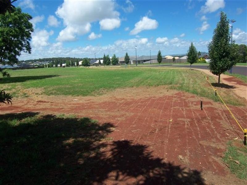 4 Highgrove Drive, Highfields QLD 4352