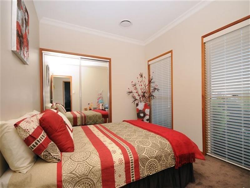 16 Kingfisher Street, Rangeville QLD 4350