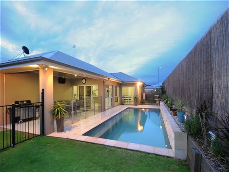 16 Kingfisher Street, Rangeville QLD 4350