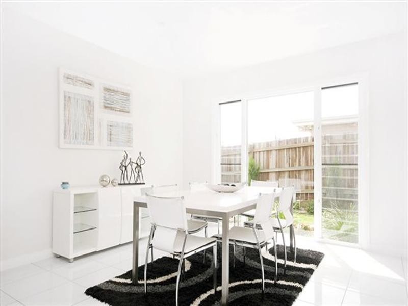 19 Tarlington Street, Middle Ridge QLD 4350