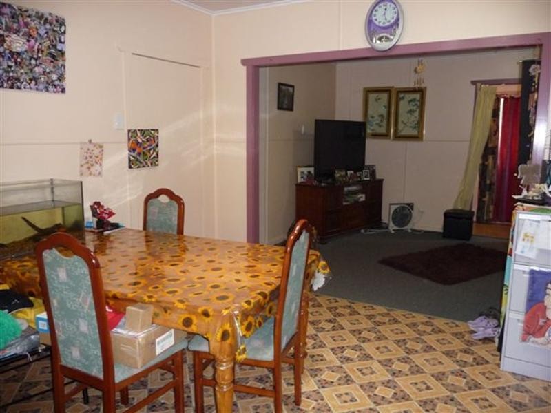 6 Leawarra Street, Wilsonton QLD 4350