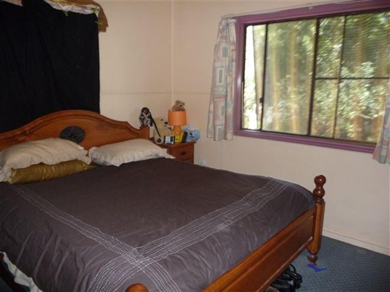 6 Leawarra Street, Wilsonton QLD 4350