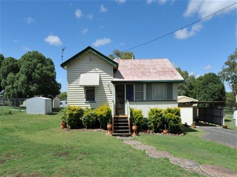 4 Claire-Lee Crescent, Kingsthorpe QLD 4400
