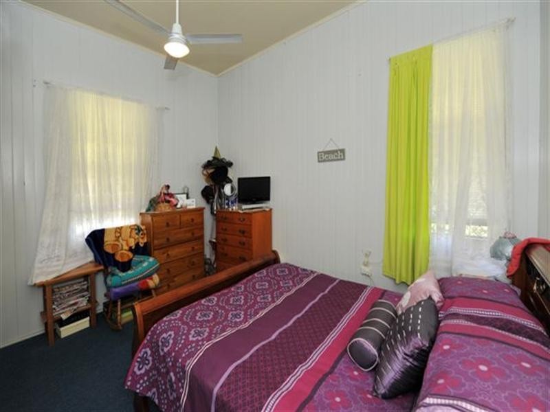 4 Claire-Lee Crescent, Kingsthorpe QLD 4400