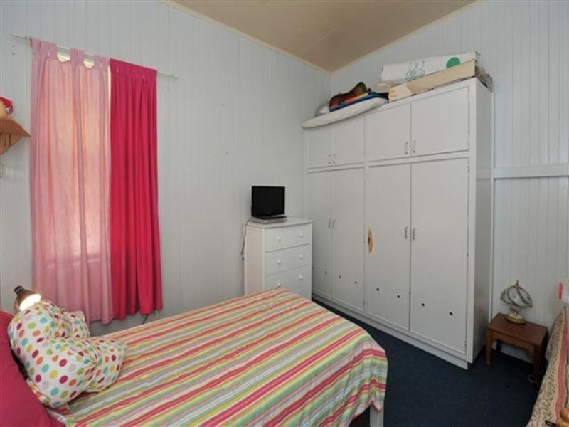 4 Claire-Lee Crescent, Kingsthorpe QLD 4400