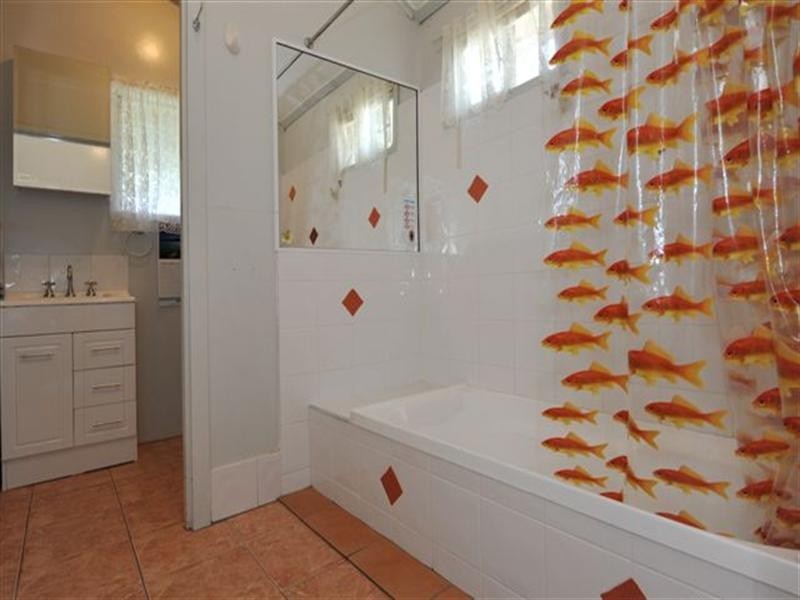 4 Claire-Lee Crescent, Kingsthorpe QLD 4400