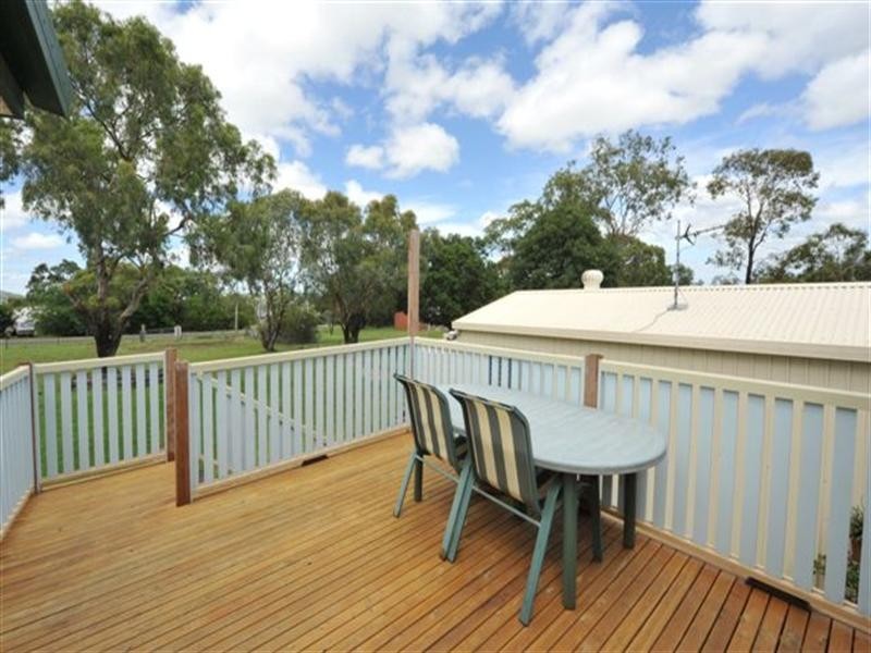 4 Claire-Lee Crescent, Kingsthorpe QLD 4400