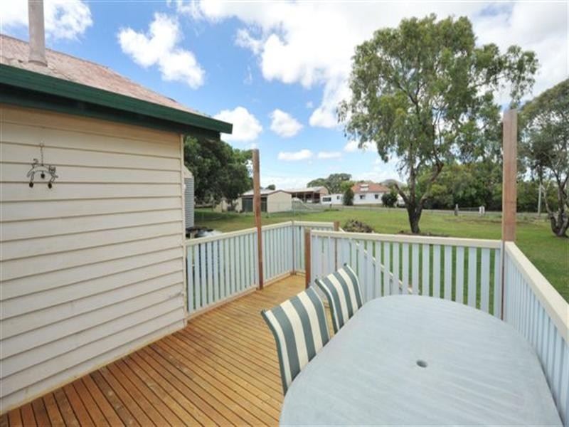 4 Claire-Lee Crescent, Kingsthorpe QLD 4400